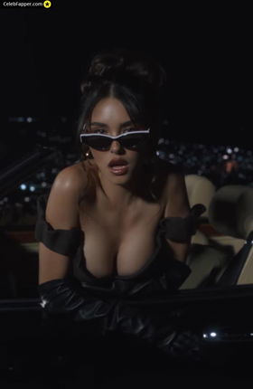 madison beer fap tits boobs breast Photo